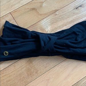 BLOM MultiStyle headband- NEVER WORN